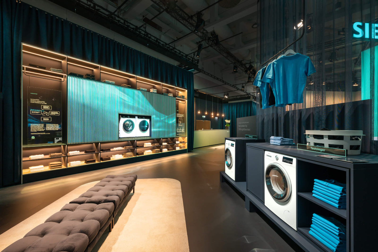 SIEMENS_IFA2025_WOU_Architects_Messestand_11_web SIEMENS_IFA2025_WOU_Architects_Messestand_11_web